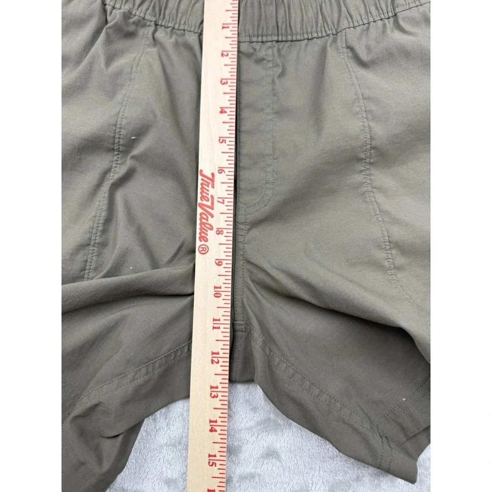 The North Face Shorts Mens Medium Olive Green Hiking Outdoor Elastic Waist